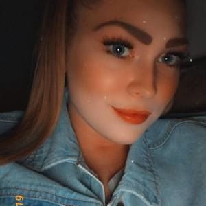 Meet your Posher, Lexie